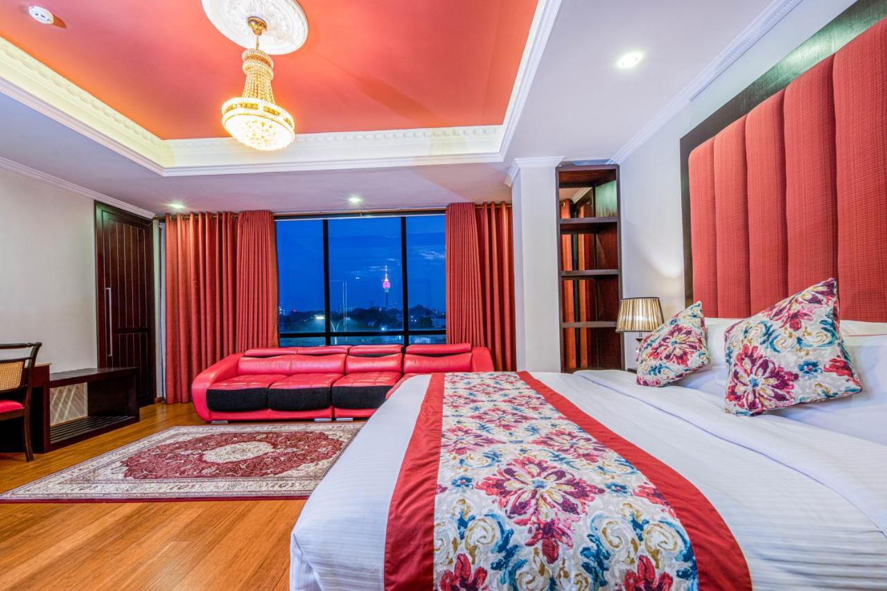 Earl'S Red Colombo Exterior foto