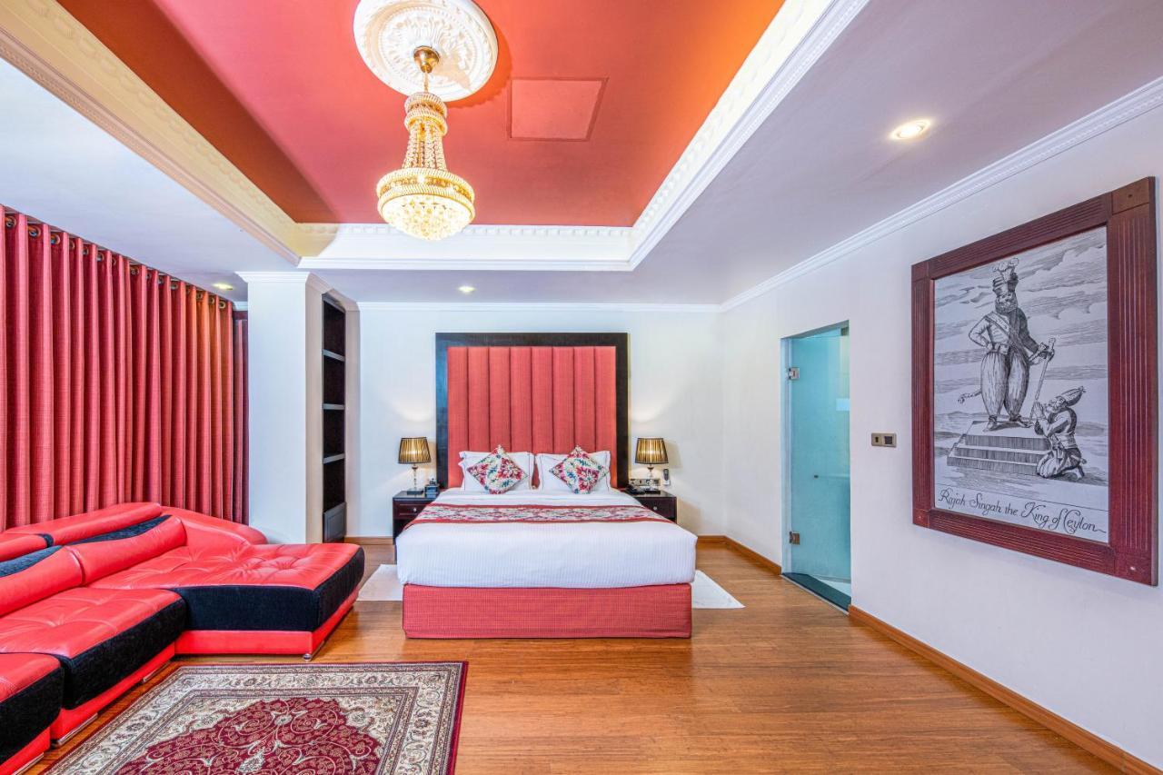 Earl'S Red Colombo Quarto foto